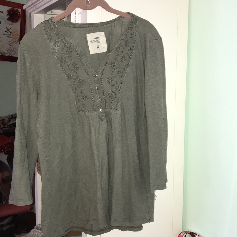 H&M women’s long sleeve top